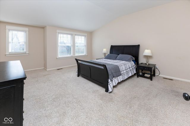 2394 Woodcreek Crossing Boulevard, Avon, IN 46123