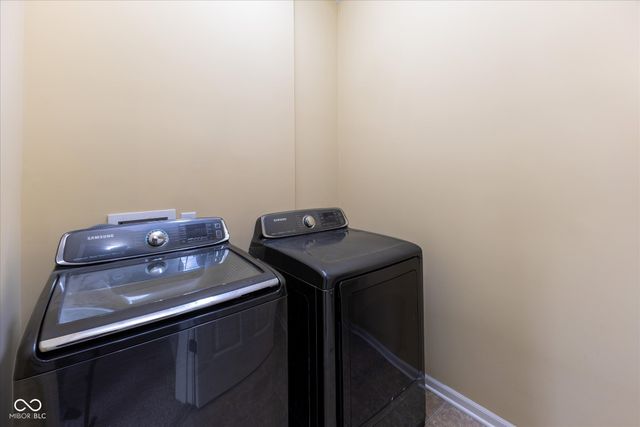 2394 Woodcreek Crossing Boulevard, Avon, IN 46123