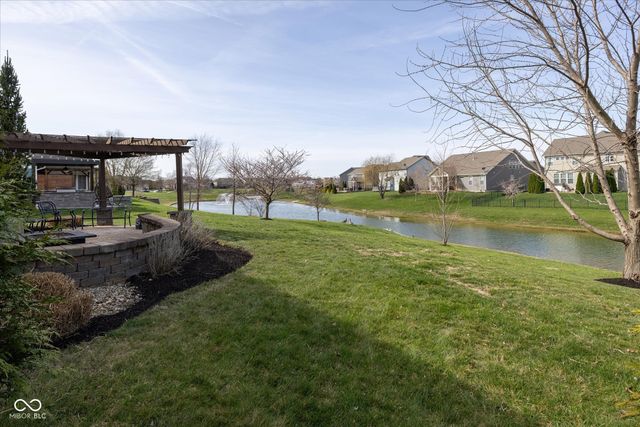 2394 Woodcreek Crossing Boulevard, Avon, IN 46123