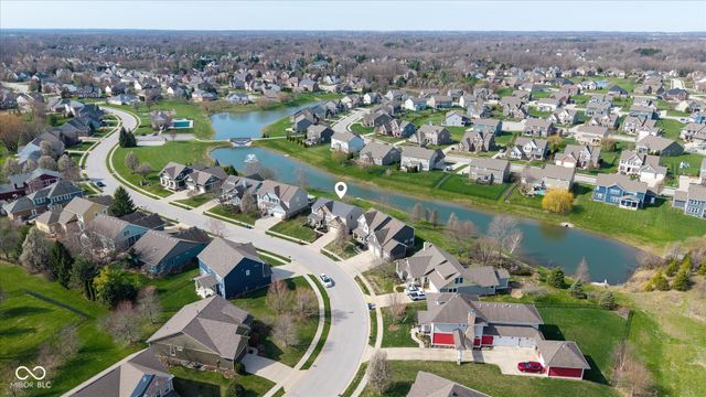 2394 Woodcreek Crossing Boulevard, Avon, IN 46123