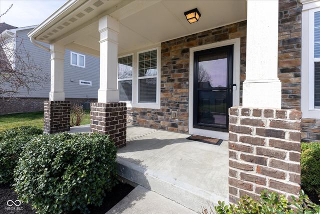 2394 Woodcreek Crossing Boulevard, Avon, IN 46123