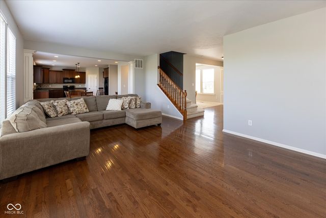 2394 Woodcreek Crossing Boulevard, Avon, IN 46123