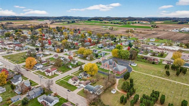517 W Broadway Street, Blair, WI 54616