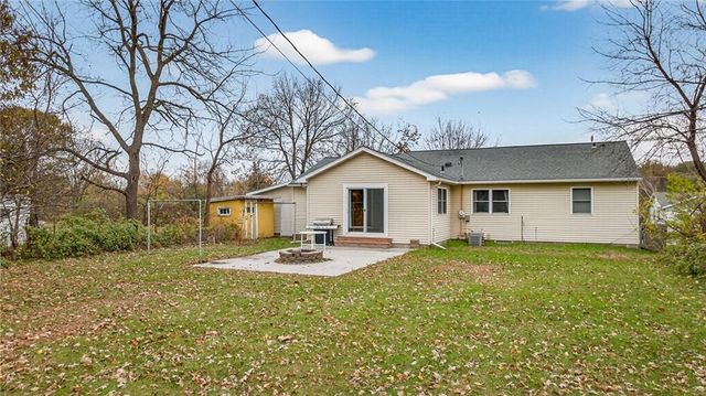 517 W Broadway Street, Blair, WI 54616