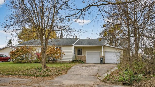 517 W Broadway Street, Blair, WI 54616