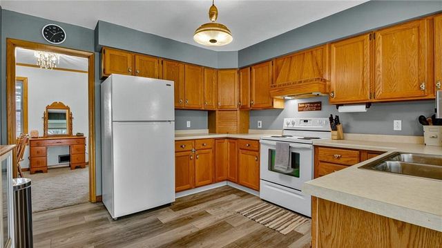 517 W Broadway Street, Blair, WI 54616