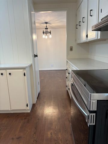 15 Edgewood Drive, Hopkinton, NH 03229