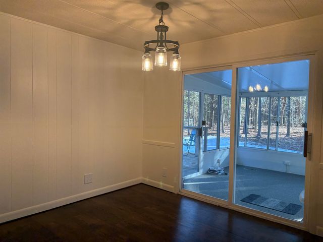 15 Edgewood Drive, Hopkinton, NH 03229