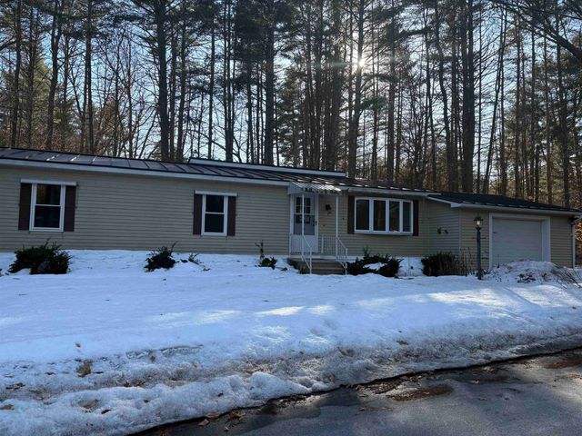 15 Edgewood Drive, Hopkinton, NH 03229