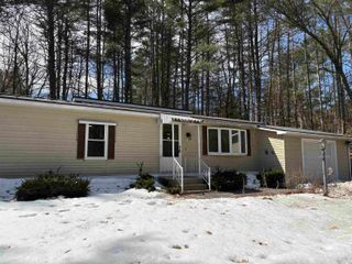 15 Edgewood Drive, Hopkinton, NH 03229