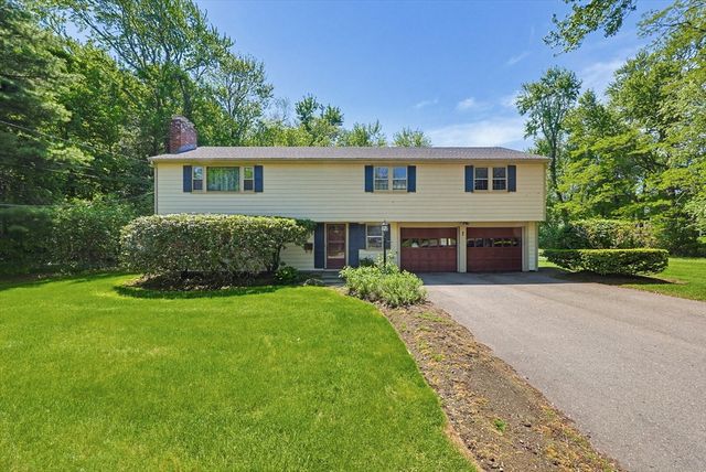 1 Deerfield Ln, Natick, MA 01760