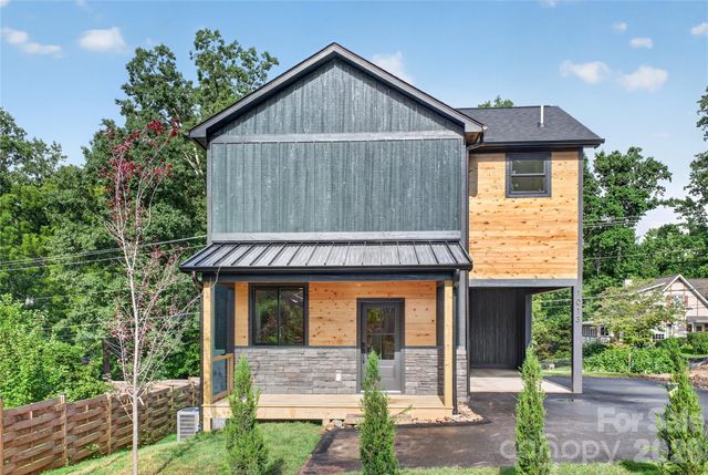 1013 Fassifern Court, Hendersonville, NC 28791