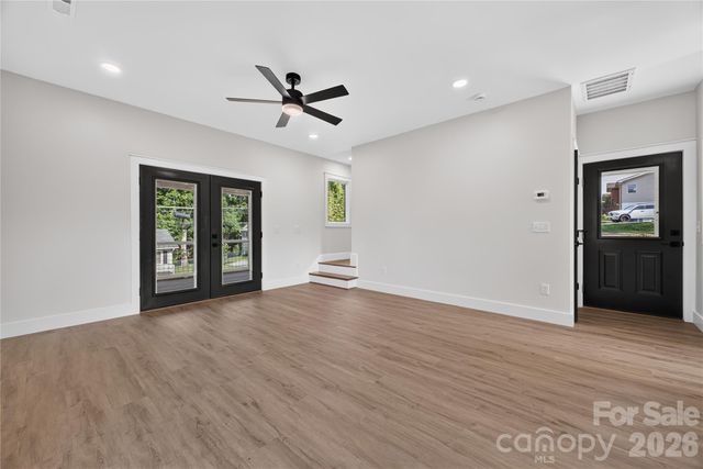 1013 Fassifern Court, Hendersonville, NC 28791