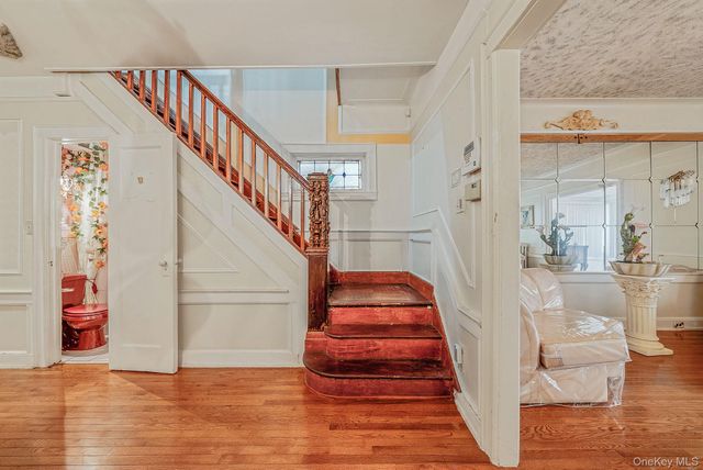 559 E 28th Street, Brooklyn, NY 11210