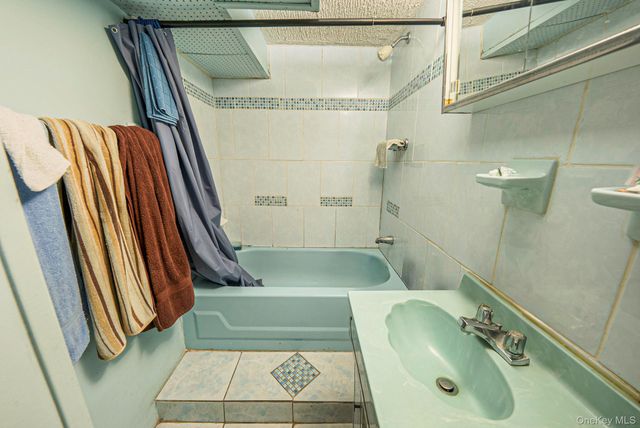 559 E 28th Street, Brooklyn, NY 11210