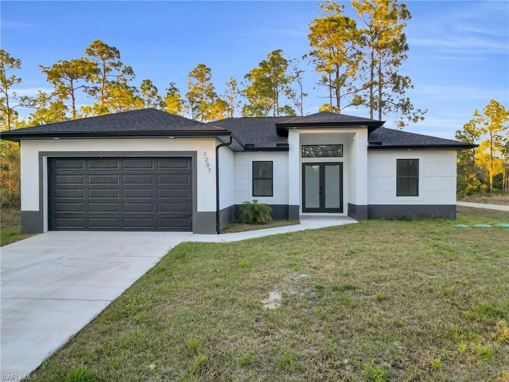 406 W 11th ST, Lehigh Acres, FL 33972