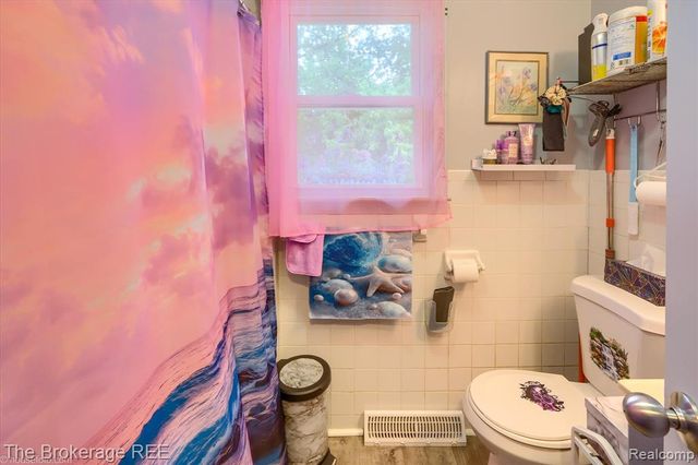 3105 Raywood Street, Flint, MI 48504