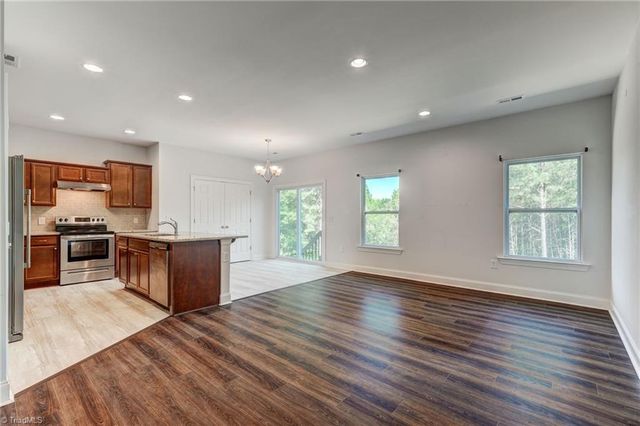 8054 US Highway 29 Bus, Reidsville, NC 27320