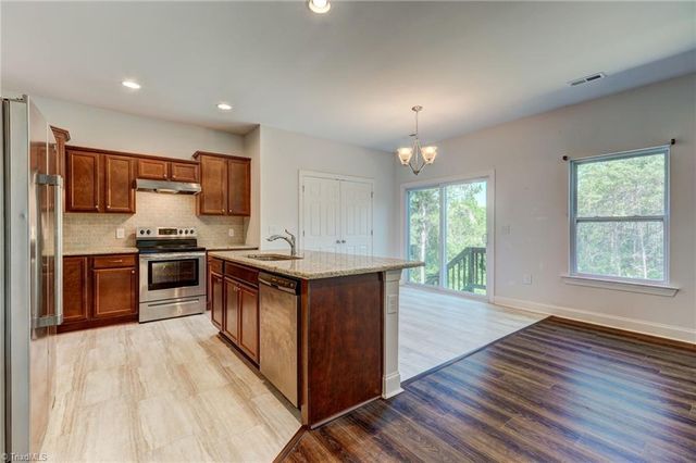 8054 US Highway 29 Bus, Reidsville, NC 27320