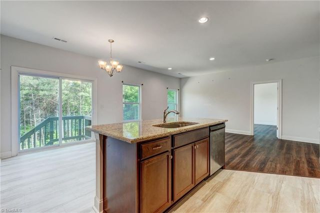 8054 US Highway 29 Bus, Reidsville, NC 27320