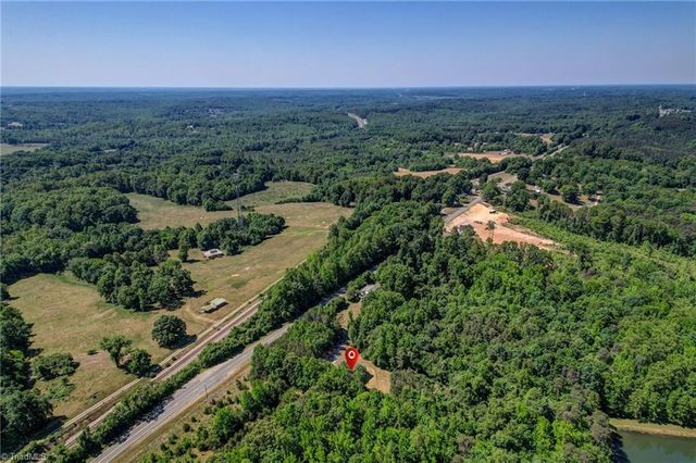 8054 US Highway 29 Bus, Reidsville, NC 27320