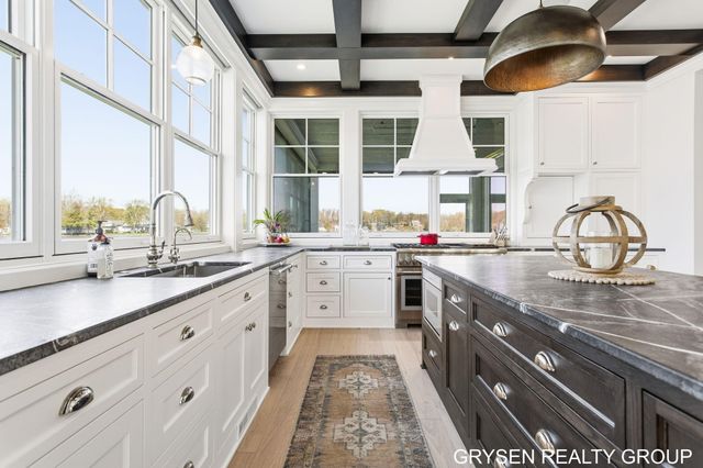 511 N Lake Drive, Leighton Twp, MI 49316