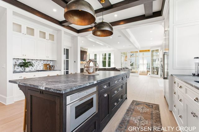 511 N Lake Drive, Leighton Twp, MI 49316