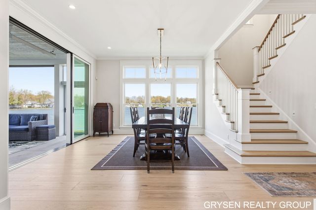511 N Lake Drive, Leighton Twp, MI 49316