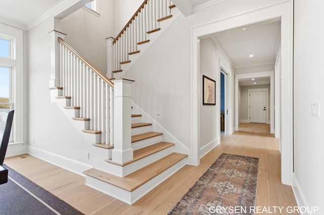 511 N Lake Drive, Leighton Twp, MI 49316