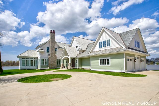511 N Lake Drive, Leighton Twp, MI 49316