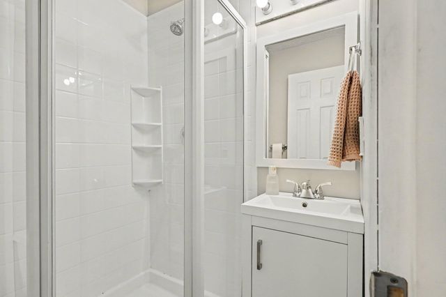 749 Lockwood Street Ne, City Of Grand Rapids, MI 49503