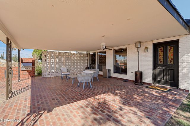 259 Crown Point Drive, El Paso, TX 79912