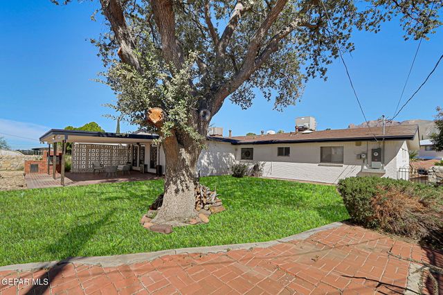 259 Crown Point Drive, El Paso, TX 79912
