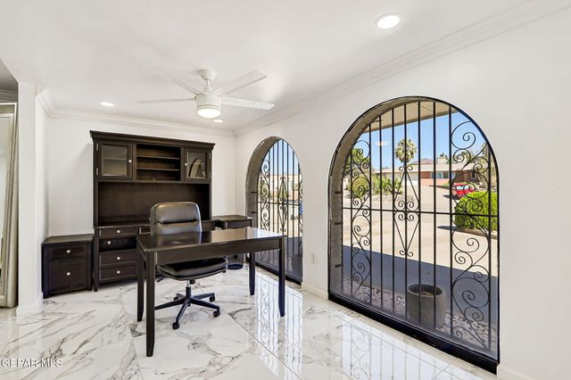 259 Crown Point Drive, El Paso, TX 79912