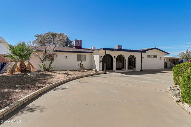 259 Crown Point Drive, El Paso, TX 79912