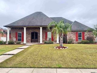 6549 Clark Plantation Dr, Gonzales, LA 70737