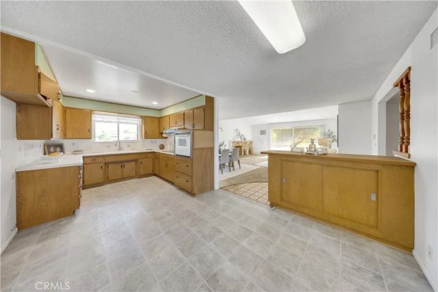 860 N 16th, Montebello, CA 90640