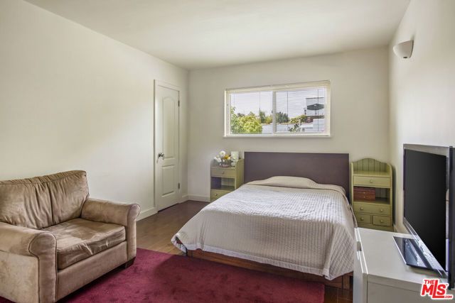 1301 17th Street 102, Santa Monica, CA 90404