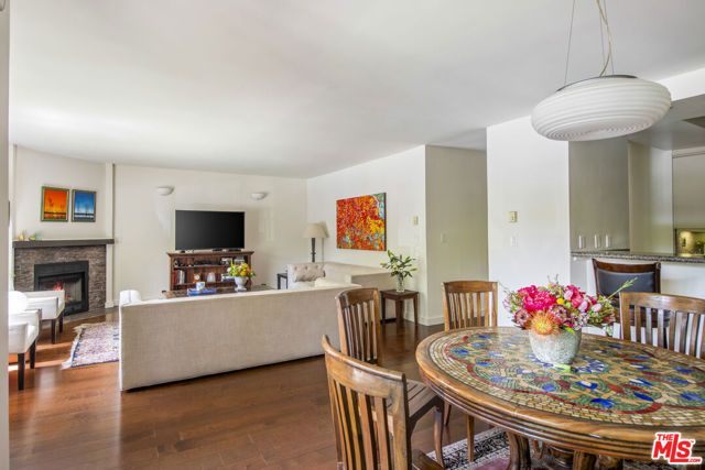1301 17th Street 102, Santa Monica, CA 90404