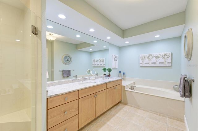 3329 SUNSET KEY CIRCLE 407, Punta Gorda, FL 33955