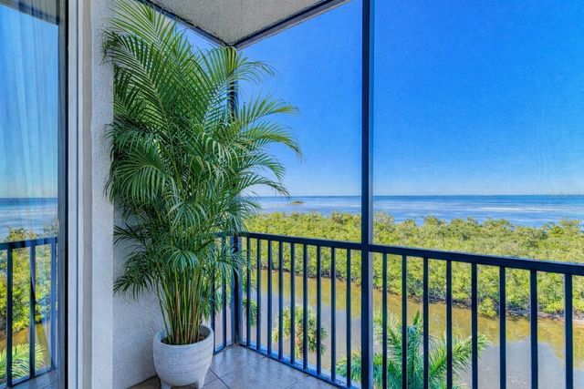 3329 SUNSET KEY CIRCLE 407, Punta Gorda, FL 33955