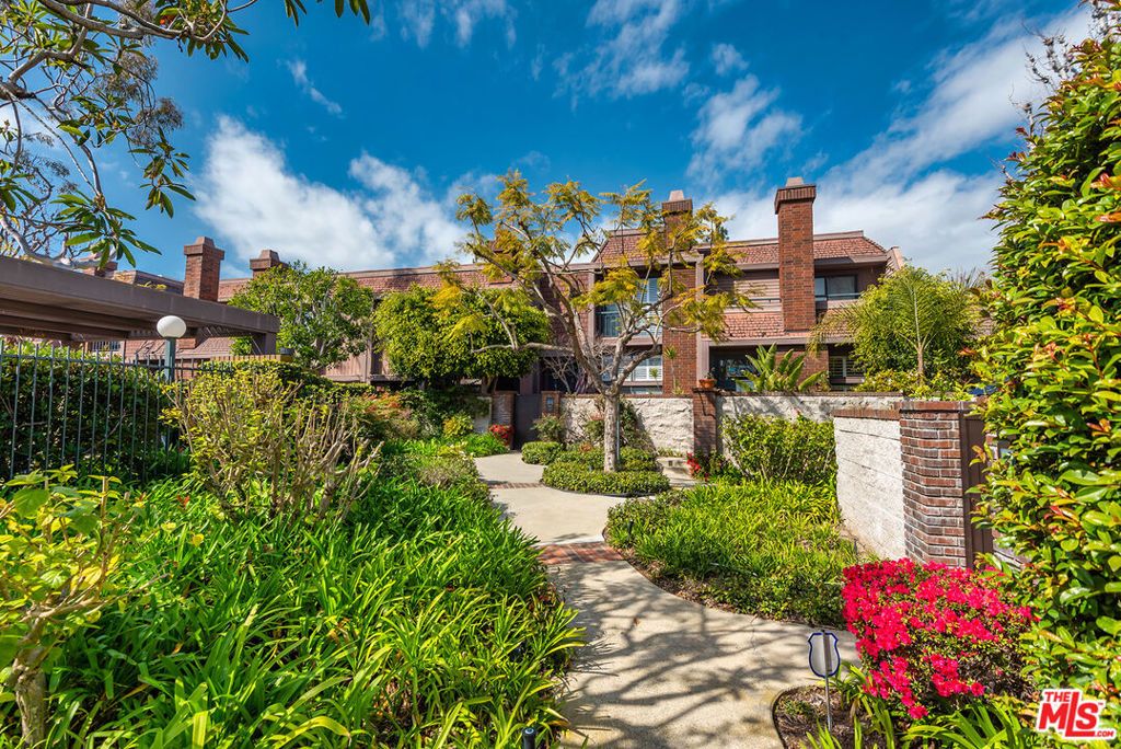 Image 49 of property listing at 4631 Alla Road 4, Marina Del Rey, CA 90292