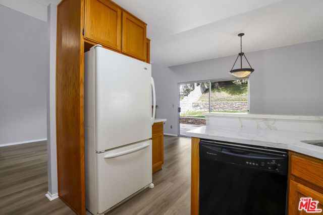 22911 Banyan Place 242, Santa Clarita, CA 91390