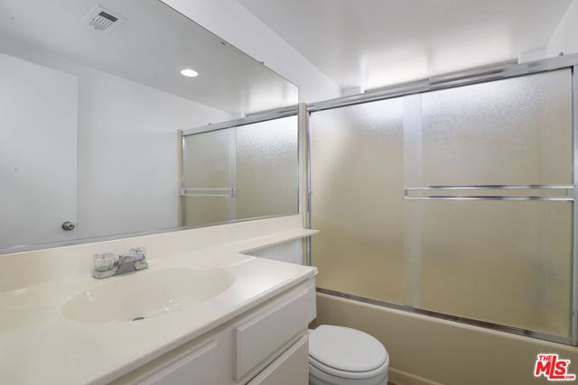 22911 Banyan Place 242, Santa Clarita, CA 91390