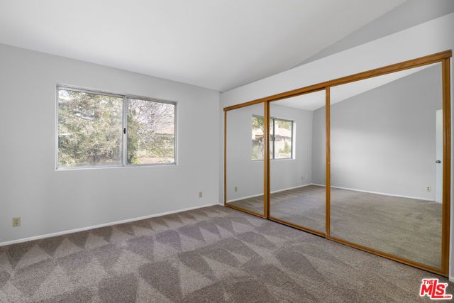 22911 Banyan Place 242, Santa Clarita, CA 91390