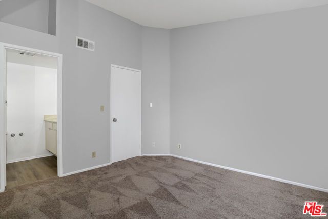 22911 Banyan Place 242, Santa Clarita, CA 91390