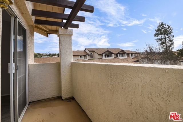 22911 Banyan Place 242, Santa Clarita, CA 91390