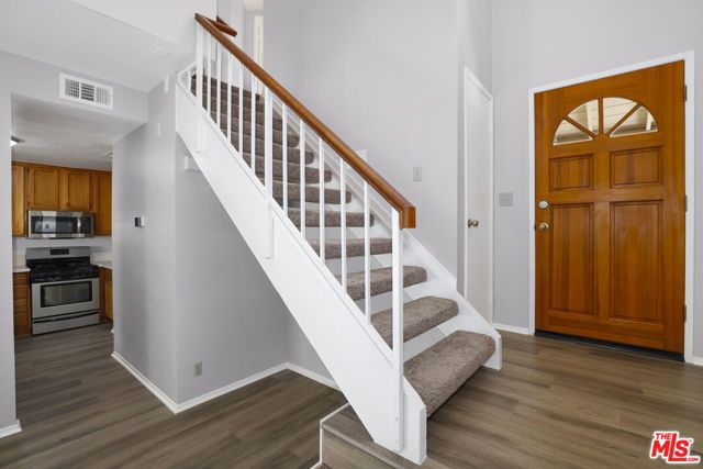 22911 Banyan Place 242, Santa Clarita, CA 91390