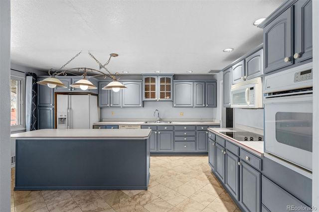 3219 Uvalda Street, Aurora, CO 80011