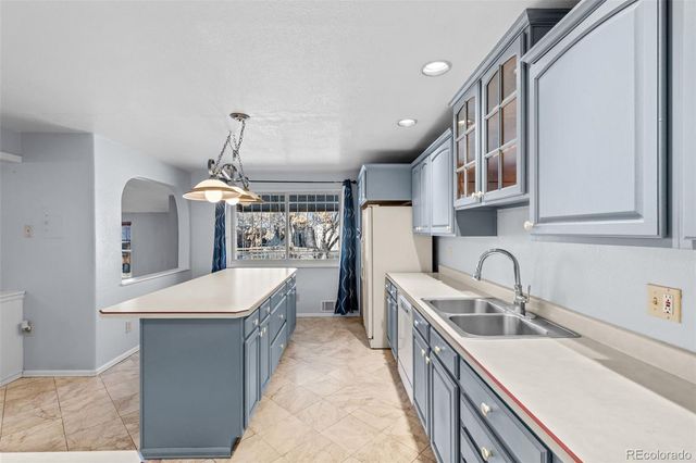 3219 Uvalda Street, Aurora, CO 80011